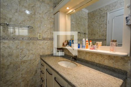 Apartamento à venda com 130m², 4 quartos e 1 vagaBanheiro da Suíte