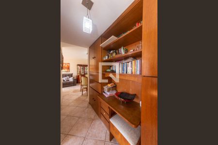 Apartamento à venda com 76m², 2 quartos e 1 vagaCorredor