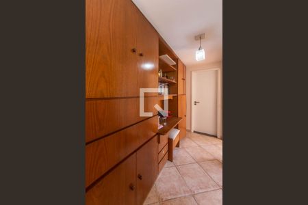 Apartamento à venda com 76m², 2 quartos e 1 vagaCorredor