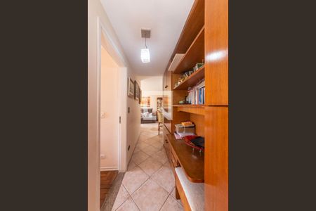 Apartamento à venda com 76m², 2 quartos e 1 vagaCorredor