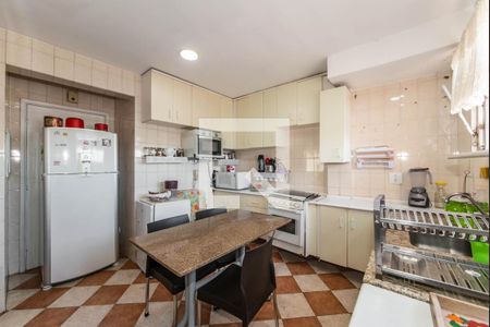 Apartamento à venda com 76m², 2 quartos e 1 vagaCozinha