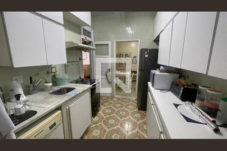 Apartamento à venda com 185m², 4 quartos e 1 vaga Apartamento à venda com 185m², 4 quartos e 1 vagaCozinha