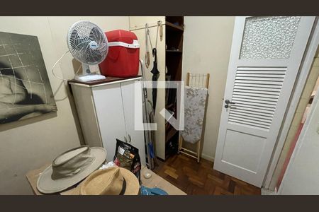 Apartamento à venda com 185m², 4 quartos e 1 vaga Apartamento à venda com 185m², 4 quartos e 1 vagaQuarto de Serviço