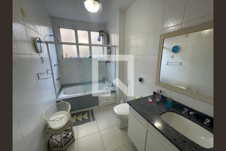 Apartamento à venda com 185m², 4 quartos e 1 vaga Apartamento à venda com 185m², 4 quartos e 1 vagaBanheiro 1