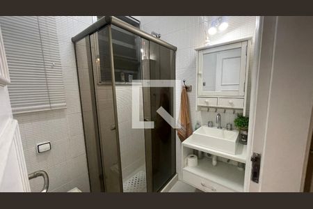 Apartamento à venda com 185m², 4 quartos e 1 vaga Apartamento à venda com 185m², 4 quartos e 1 vagaBanheiro 2