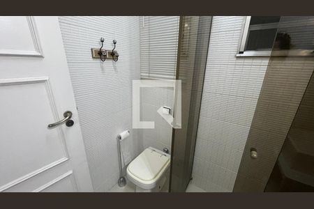 Apartamento à venda com 185m², 4 quartos e 1 vaga Apartamento à venda com 185m², 4 quartos e 1 vagaBanheiro 2