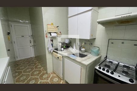 Apartamento à venda com 185m², 4 quartos e 1 vaga Apartamento à venda com 185m², 4 quartos e 1 vagaCozinha