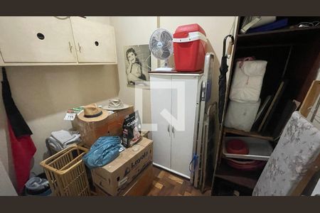 Apartamento à venda com 185m², 4 quartos e 1 vaga Apartamento à venda com 185m², 4 quartos e 1 vagaQuarto de Serviço