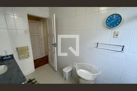 Apartamento à venda com 185m², 4 quartos e 1 vaga Apartamento à venda com 185m², 4 quartos e 1 vagaBanheiro 1