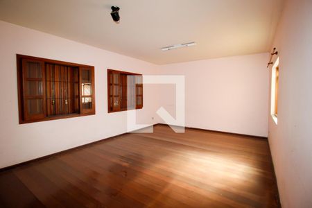 Sala de casa à venda com 4 quartos, 323m² em Dona Clara, Belo Horizonte