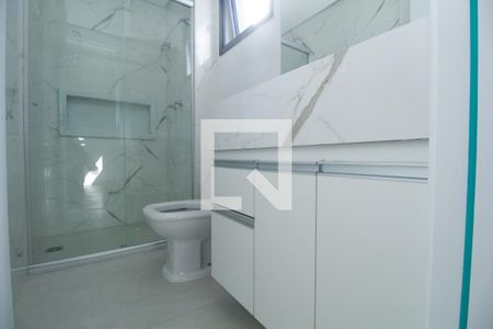 Apartamento à venda com 65m², 2 quartos e 2 vagas Apartamento à venda com 65m², 2 quartos e 2 vagasBanheiro da Suíte 1