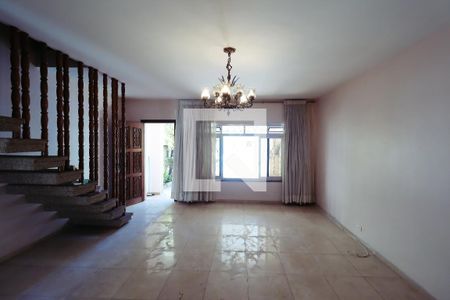 Sala de casa à venda com 3 quartos, 120m² em Liberdade, São Paulo
