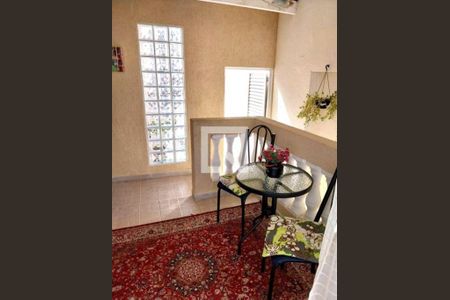 Casa à venda com 3 quartos, 224m² em Vila Rio Branco, São Paulo