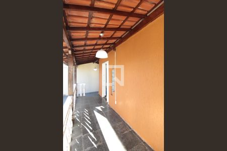 Casa à venda com 360m², 3 quartos e 7 vagasVaranda