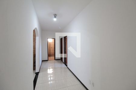 Casa à venda com 360m², 3 quartos e 7 vagasCorredor