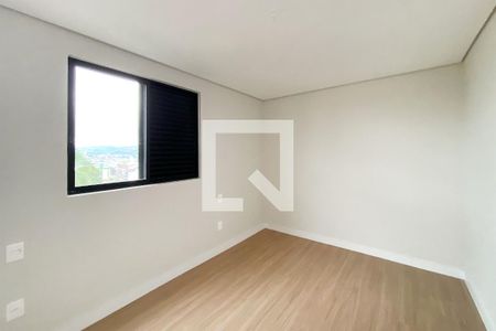 Quarto de apartamento à venda com 3 quartos, 122m² em Sagrada Família, Belo Horizonte