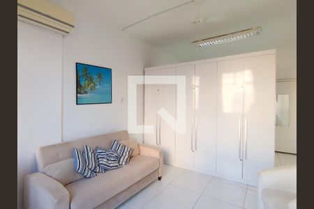 Sala de apartamento para alugar com 1 quarto, 40m² em Copacabana, Rio de Janeiro