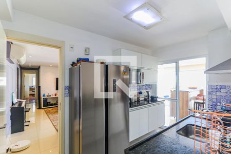 Apartamento à venda com 130m², 4 quartos e 2 vagasCozinha