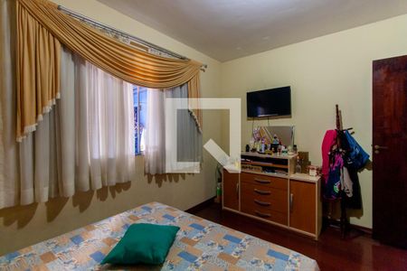 Quarto 1 de casa à venda com 3 quartos, 300m² em Vila Ema, São Paulo