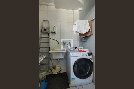 Casa à venda com 130m², 3 quartos e 2 vagasArea de serviço