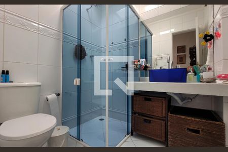 Casa à venda com 130m², 3 quartos e 2 vagasBanheiro