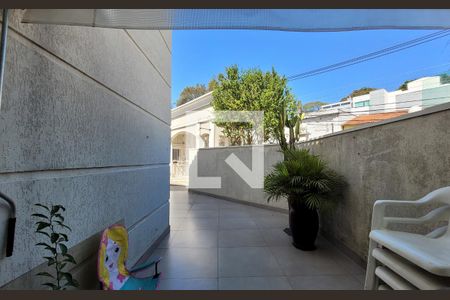 Vista de casa para alugar com 3 quartos, 130m² em Vila Scarpelli, Santo André