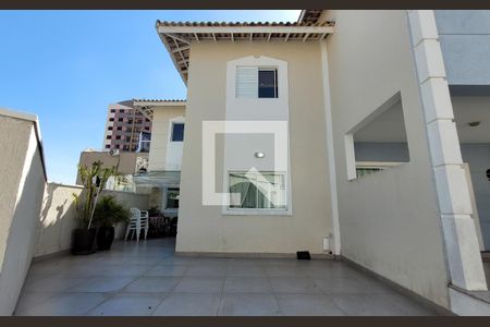 Casa à venda com 130m², 3 quartos e 2 vagasGaragem