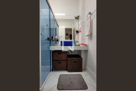 Casa à venda com 130m², 3 quartos e 2 vagasBanheiro