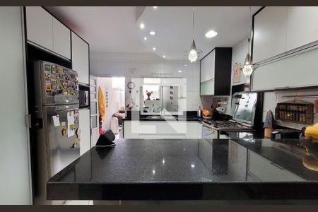 Casa à venda com 130m², 3 quartos e 2 vagasCozinha