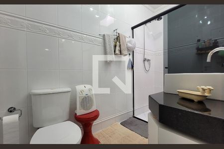 Casa à venda com 130m², 3 quartos e 2 vagasBanheiro da suíte