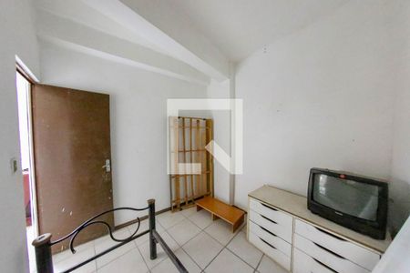 Quarto  de apartamento para alugar com 2 quartos, 55m² em Padre Eustáquio, Belo Horizonte