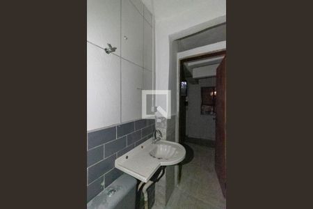 Apartamento para alugar com 70m², 3 quartos e sem vagaBanheiro