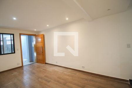 Sala de casa à venda com 2 quartos, 162m² em Pari, São Paulo