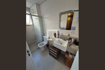 Banheiro da Suíte 1 de apartamento à venda com 2 quartos, 65m² em Santo Antônio, Belo Horizonte
