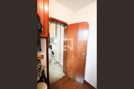 Apartamento à venda com 161m², 3 quartos e 3 vagas Apartamento à venda com 161m², 3 quartos e 3 vagasQuarto de Serviço