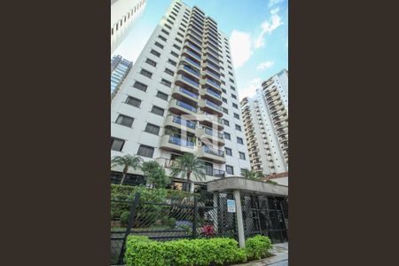 Apartamento à venda com 161m², 3 quartos e 3 vagas Apartamento à venda com 161m², 3 quartos e 3 vagasFachada