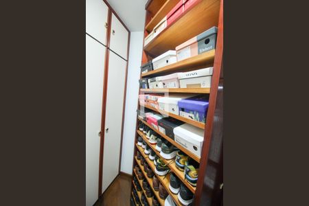 Apartamento à venda com 161m², 3 quartos e 3 vagas Apartamento à venda com 161m², 3 quartos e 3 vagasQuarto 1