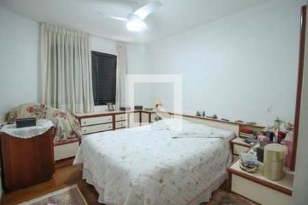 Apartamento à venda com 161m², 3 quartos e 3 vagas Apartamento à venda com 161m², 3 quartos e 3 vagasQuarto 1