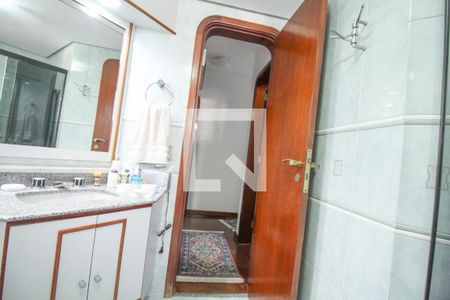 Apartamento à venda com 161m², 3 quartos e 3 vagas Apartamento à venda com 161m², 3 quartos e 3 vagasBanheiro 1