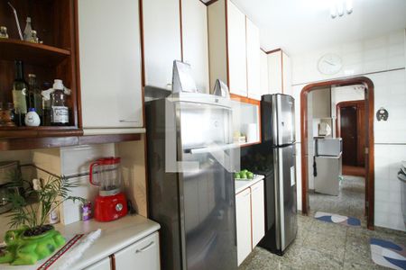 Apartamento à venda com 161m², 3 quartos e 3 vagas Apartamento à venda com 161m², 3 quartos e 3 vagasCozinha