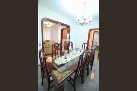 Apartamento à venda com 161m², 3 quartos e 3 vagas Apartamento à venda com 161m², 3 quartos e 3 vagasSala de Jantar