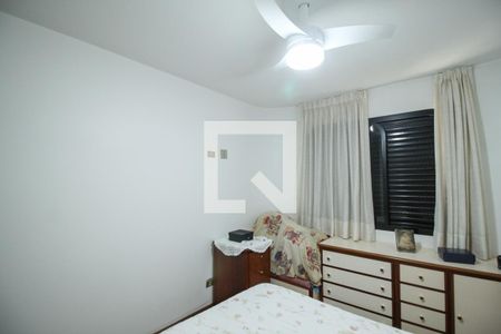 Apartamento à venda com 161m², 3 quartos e 3 vagas Apartamento à venda com 161m², 3 quartos e 3 vagasQuarto 1