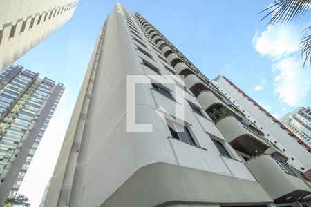 Apartamento à venda com 161m², 3 quartos e 3 vagas Apartamento à venda com 161m², 3 quartos e 3 vagasFachada