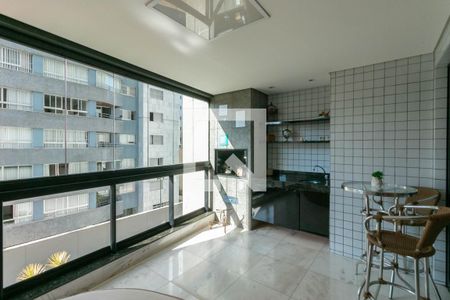 Sala  de apartamento à venda com 4 quartos, 180m² em Barro Preto, Belo Horizonte