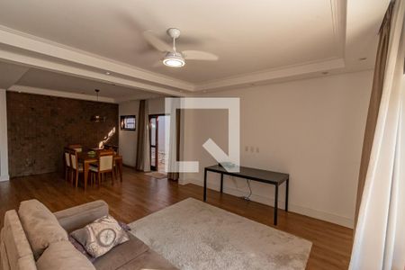 Sala de TV de casa de condomínio à venda com 2 quartos, 219m² em Conjunto Habitacional Vila Santana (sousas), Campinas