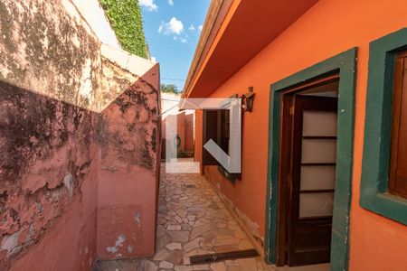 Casa de condomínio à venda com 219m², 3 quartos e 4 vagasQuintal