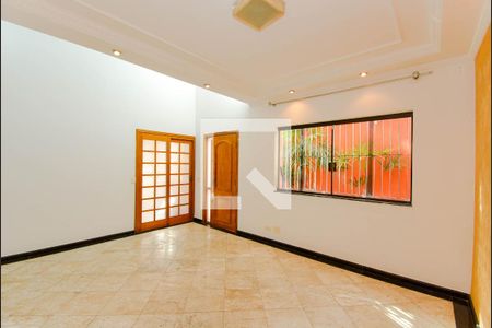 Sala de Estar de casa para alugar com 3 quartos, 300m² em Vila Rosália, Guarulhos