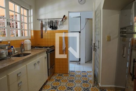 Casa à venda com 500m², 5 quartos e 5 vagasCozinha 2