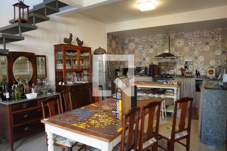 Casa à venda com 500m², 5 quartos e 5 vagasCozinha