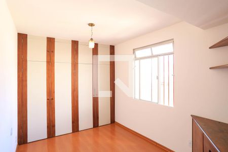Apartamento para alugar com 160m², 3 quartos e 2 vagas Apartamento para alugar com 160m², 3 quartos e 2 vagasSuíte